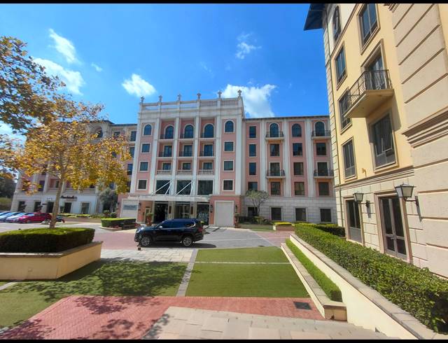 20M² SERVICED OFFICE TO LET IN FOURWAYS